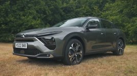 Citroen c5 x electric car.jpg