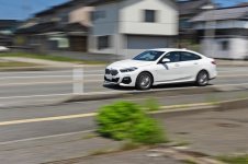 bmw-i4 electric car.jpg