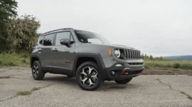 jeep renegade plug in hybrid.jpg jeep renegade plug in hybrid.jpg