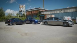 rolls rooyce phantom vs maybach s-class.jpg rolls rooyce phantom vs maybach s-class.jpg