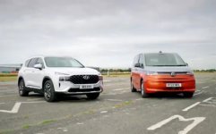volkswagen t7 transporter vs hyundai santa fee plug in hybrids.jpg volkswagen t7 transporter vs hyundai santa fee plug in hybrids.jpg