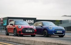 Electric Mini Cooper vs Petrol Mini Cooper.jpg Electric Mini Cooper vs Petrol Mini Cooper.jpg