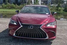 Lexus ES300h 2025.jpg Lexus ES300h 2025.jpg