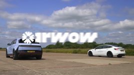 tesla model 3 vs hyundai ioniq 5.jpg tesla model 3 vs hyundai ioniq 5.jpg