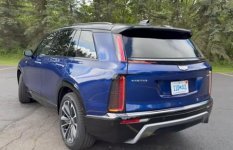 cadillac vistiq.jpg cadillac vistiq.jpg