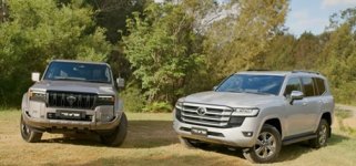 toyota land cruiser vs toyota prado.jpg toyota land cruiser vs toyota prado.jpg