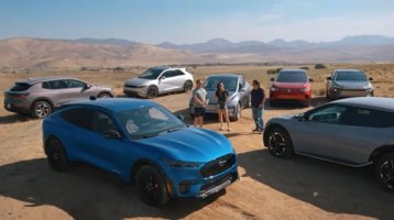 tesla y vs ioniq 5 vs kia ev6 vs eqinox ev vs mustang mache vs vw id4 vs toyota bz.jpg