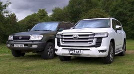 toyota land cruiser old vas new 2025.jpg