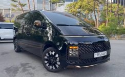 hyundai staria.jpg