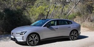 volvo es90 sedan.jpg volvo es90 sedan.jpg
