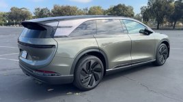 lucid gravity 2025 suv.jpg